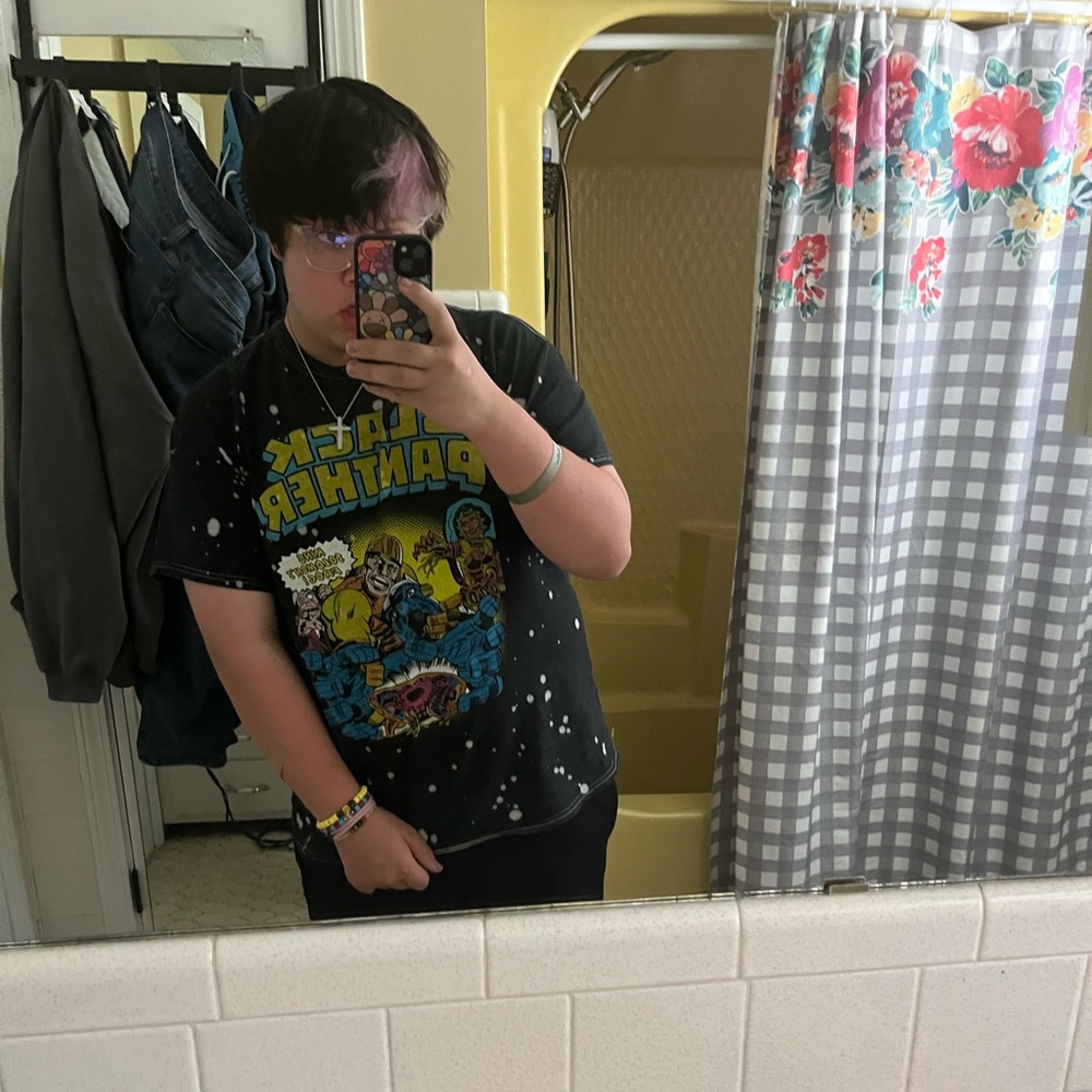 Meet your Posher, Pov: i’m a bassist
